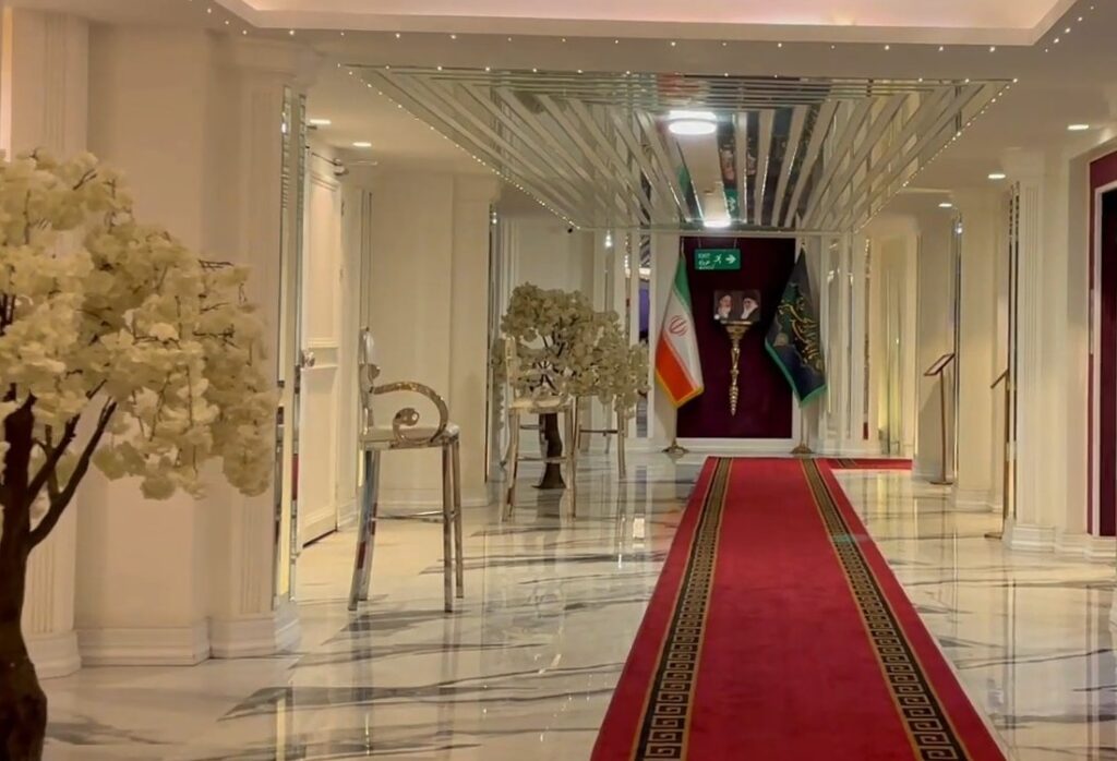 لابی و پارکینگ مجلل بهترین تالار عروسی در شرق تهران